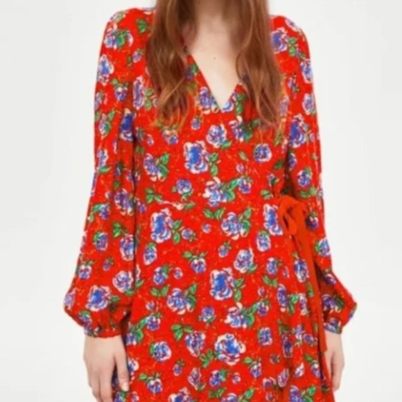 Zara Long pirate sleeved wrap around Romper - Picture 2 of 9